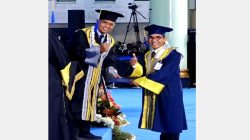 Dr. Aloisius Hama Raih Gelar Doktor Cumlaude, Siap Berkontribusi untuk Masyarakat