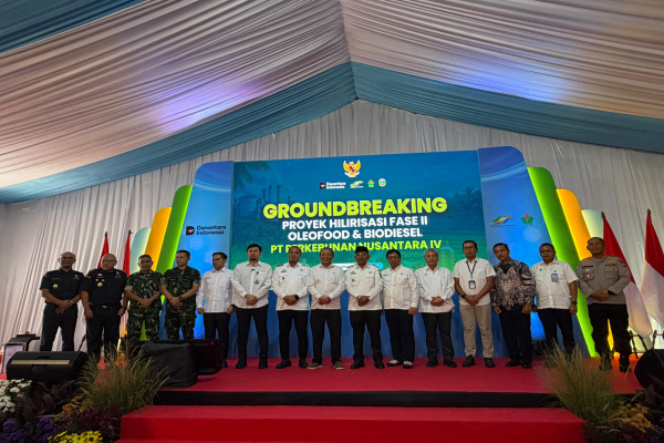 Simalungun, Obor Rakyat - Kabupaten Simalungun kembali menjadi sorotan dalam peta pembangunan ekonomi nasional. Kawasan Ekonomi Khusus (KEK) Sei Mangkei menjadi lokasi pelaksanaan groundbreaking proyek hilirisasi perkebunan fase II yang digagas oleh PT Perkebunan Nusantara IV (PTPN IV) PalmCo, Rabu (29/4/2026).