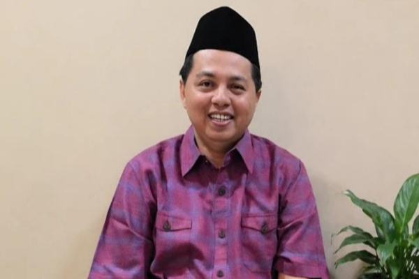 Situbondo, Obor Rakyat — Menjelang pelaksanaan Muktamar ke-35 Nahdlatul Ulama (NU) pada Agustus 2026, dinamika internal organisasi keagamaan terbesar di Indonesia ini kian menghangat. Kontestasi tidak lagi sekadar soal figur tunggal, melainkan mulai terbaca dalam pola “paket kepemimpinan” antara calon Ketua Umum dan Rais Aam.