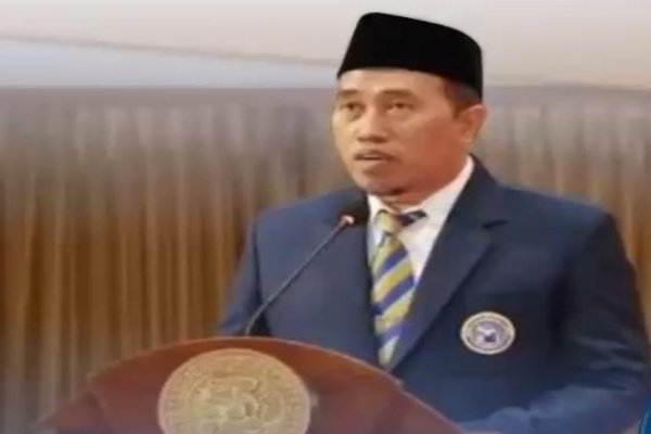 Bondowoso, Obor Rakyat — Kepala Dinas Kesehatan Kabupaten Bondowoso, dr. Moch. Jasin, M.Kes., FISQua, resmi terpilih sebagai Ketua Ikatan Alumni Universitas Airlangga (IKA UNAIR) Cabang Bondowoso untuk periode 2025–2030.