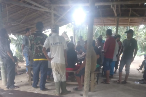 Medan, Obor Rakyat — Aktivitas perjudian dadu putar di Desa Patumbak I, Kecamatan Patumbak, Kabupaten Deliserdang, Sumatera Utara, kembali menjadi sorotan publik. Hingga kini, praktik perjudian tersebut dilaporkan masih bebas beroperasi dan dinilai meresahkan masyarakat sekitar.