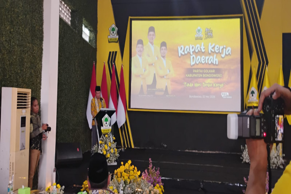 Bondowoso, Obor Rakyat – Bupati Bondowoso, Abdul Hamid Wahid, menegaskan pentingnya kemandirian daerah dalam menghadapi tantangan global dan nasional saat menghadiri Rapat Kerja Daerah (Rakerda) Partai Golkar Kabupaten Bondowoso, Sabtu (2/5/2026).