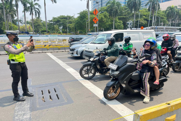 Jakarta, Obor Rakyat – Korps Lalu Lintas Polri terus memperkuat transformasi digital dalam sistem penegakan hukum lalu lintas melalui optimalisasi penggunaan Electronic Traffic Law Enforcement (ETLE) Handheld.
