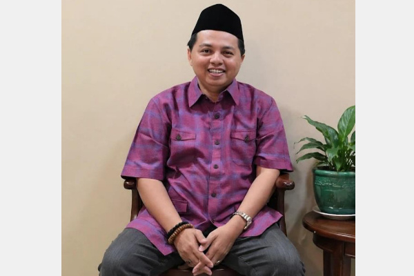 Situbondo, Obor Rakyat – Menjelang pelaksanaan Muktamar ke-35 Nahdlatul Ulama (NU) dinamika politik internal organisasi keagamaan terbesar di Indonesia mulai menghangat. Berbagai nama calon pemimpin disebut-sebut mulai membangun komunikasi dan konsolidasi menjelang forum tertinggi organisasi tersebut.
