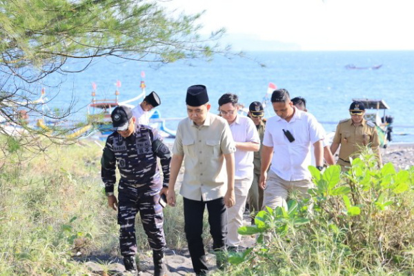 Jember, Obor Rakyat — Pemerintah Kabupaten (Pemkab) Jember menegaskan komitmennya mengoptimalkan potensi ekonomi kawasan Jalur Lintas Selatan (JLS) yang melintasi wilayah selatan Kabupaten Jember, khususnya Kecamatan Gumukmas dan sekitarnya.