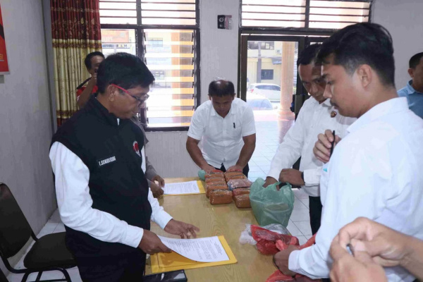Pematangsiantar, Obor Rakyat – Komitmen memberantas peredaran dan penyalahgunaan narkotika kembali ditegaskan jajaran Polres Pematangsiantar.