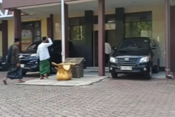 Probolinggo Kota, Obor Rakyat – Suasana Mapolres Probolinggo Kota tampak berbeda pada Senin pagi (25/05/2026).
