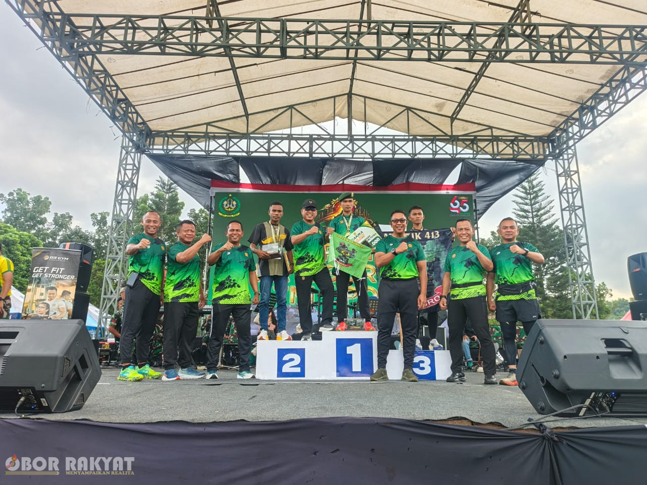 Malang, Obor Rakyat – Prajurit Yonif 509/Balawara Yudha (BY) Kostrad kembali mengukir prestasi membanggakan di ajang Cakra Fun Run 2026 yang digelar dalam rangka Hari Ulang Tahun (HUT) Kostrad ke-65, Minggu (28/6/2026), di Lapangan Rampal, Kota Malang.