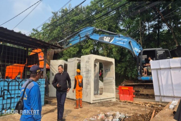 Jakarta, Obor Rakyat – Ruas Jalan Raya Lenteng Agung arah Jakarta menuju Depok ditutup sementara mulai Senin (1/6/2026) pukul 14.00 WIB hingga Selasa (2/6/2026) pukul 05.00 WIB.