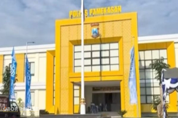 Pamekasan, Obor Rakyat – Koordinator Wilayah Badan Gizi Nasional (BGN) Kabupaten Pamekasan, Hariyanto Rahmansyah Tri Arif (H), menjalani pemeriksaan intensif selama sekitar 10 jam di Polres Pamekasan, Jumat (5/6/2026).