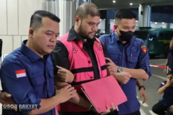 Jakarta, Obor Rakyat – Kejaksaan Agung (Kejagung) RI kembali menetapkan satu tersangka baru dalam kasus dugaan korupsi tata kelola program Makan Bergizi Gratis (MBG).