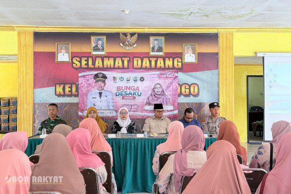 Jember, Obor Rakyat – Kegiatan Bunga Desaku Mini yang digelar di Kelurahan Antirogo, Kecamatan Sumbersari, menjadi momentum penting bagi Anggota DPRD Provinsi Jawa Timur dari Fraksi Gerindra, Hermin.