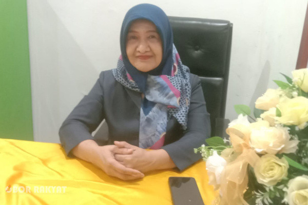 ​Jember, Obor Rakyat – Anggota DPRD Kabupaten Jember dari Fraksi Golkar, Suciati, menyatakan dukungan penuh terhadap keberlanjutan program Makan Bergizi Gratis (MBG) yang digagas oleh pemerintah pusat.