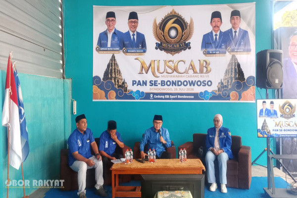 ​Bondowoso, Obor Rakyat — Dalam upaya memperkuat fondasi kelembagaan serta mengalibrasi mesin politik dari aras tapak (grassroots), Dewan Pimpinan Daerah (DPD) Partai Amanat Nasional (PAN) Kabupaten Bondowoso menyelenggarakan Musyawarah Cabang (Muscab) Perdana pada Minggu (26/7/2026).