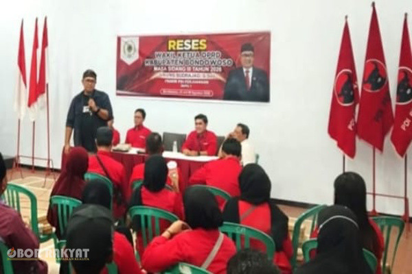 ​Bondowoso, Obor Rakyat — Program pemberdayaan ekonomi mendominasi aspirasi yang disuarakan masyarakat dalam kegiatan reses Masa Sidang III Tahun 2026. Kegiatan yang dipimpin oleh Wakil Ketua DPRD Kabupaten Bondowoso, Sinung Sudrajad, ini menyerap berbagai usulan konkret dari warga di Daerah Pemilihan (Dapil) I, mulai dari bantuan sarana usaha produktif perikanan darat hingga kendaraan operasional roda tiga.