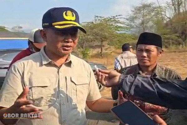 Probolinggo, Obor Rakyat — Pemerintah Kabupaten (Pemkab) Probolinggo mengambil langkah tegas dalam menertibkan aktivitas penambangan di wilayahnya.