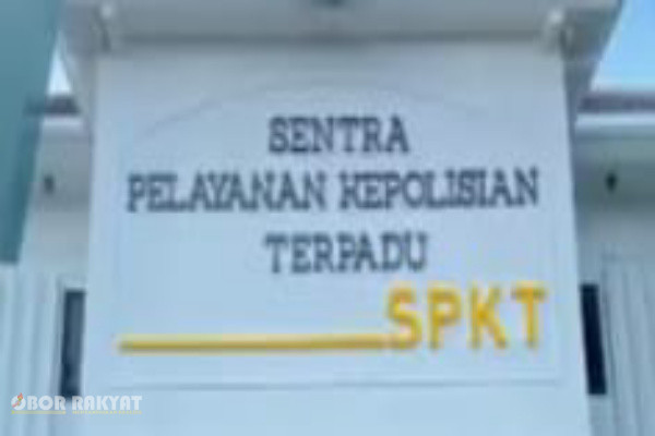 ​Surabaya, Obor Rakyat — Praktik dugaan penipuan dalam seleksi Calon Pegawai Negeri Sipil (CPNS) kembali memakan korban di Jawa Timur. Kali ini, modus operandi yang digunakan memanfaatkan iming-iming "jalur susulan" dengan keterlibatan oknum militer aktif sebagai perantara, hingga menelan total kerugian yang ditaksir mencapai lebih dari Rp20 miliar.