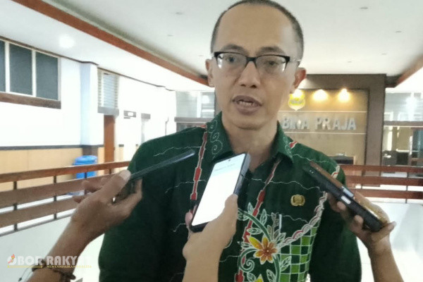 ​Bondowoso, Obor Rakyat — Penerapan Kartu Kredit Pemerintah Daerah (KKPD) di lingkungan Pemerintah Kabupaten (Pemkab) Bondowoso diproyeksikan menjadi instrumen strategis dalam memperkuat disiplin fiskal, memacu digitalisasi transaksi publik, sekaligus memitigasi potensi kejanggalan dalam tata kelola anggaran perangkat daerah.