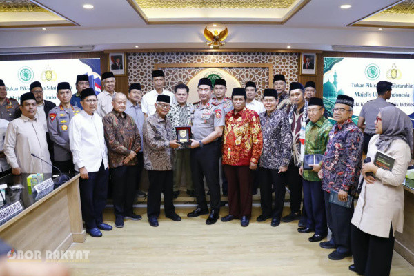 ​Jakarta, Obor Rakyat — Kepala Kepolisian Negara Republik Indonesia (Kapolri) Jenderal Polisi Suyudi Ario Seto melakukan kunjungan silaturahmi ke jajaran pimpinan Majelis Ulama Indonesia (MUI) di Kantor MUI Pusat, Menteng, Jakarta Pusat, Selasa (13/10/2026).