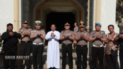 Perkuat Program ‘Polisi Bersama Masyarakat’, Polres Jember Gelar Minggu Kasih di Gereja Santo Yusup