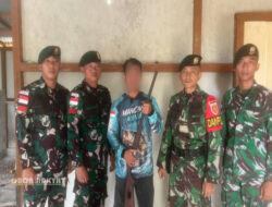 Edukasi Hukum Satgas Yonarmed 13 Membuah Hasil, Warga Serahkan Senjata Api