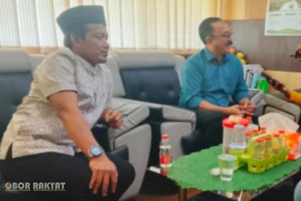 Bondowoso, Obor Rakyat — Bagian Pengadaan Barang dan Jasa (Barjas) Sekretariat Daerah Kabupaten Bondowoso menggelar Bimbingan Teknis (Bimtek) Mini Kompetisi Pekerjaan Konstruksi di Ruang Rapat Shababina Praja Pemkab Bondowoso, Kamis (22/10/2026).