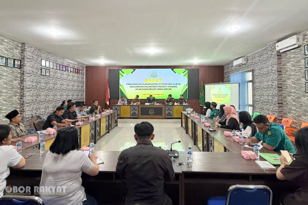 ​Simalungun, Obor Rakyat — Kejaksaan Tinggi Sumatera Utara (Kejati Sumut) bersama Kejaksaan Negeri (Kejari) Simalungun menggelar kegiatan Pengawasan Aliran Kepercayaan Masyarakat (PAKEM) di Aula Kantor Kejari Simalungun, Kamis (22/10/2026).