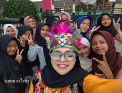 Peringati Hari Sumpah Pemuda, SMPN 2 Mumbulsari Tanamkan Semangat Persatuan dan Cegah Perundungan