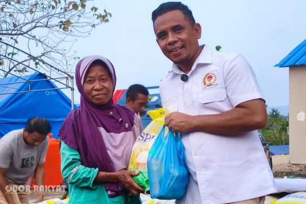 Manggarai, Obor Rakyat — Anggota DPRD Provinsi Nusa Tenggara Timur dari Fraksi Partai Solidaritas Indonesia (PSI), Junaidin, melakukan kunjungan reses ke sejumlah wilayah terdampak gempa bumi di Kabupaten Manggarai pada Jumat (30/10/2026).